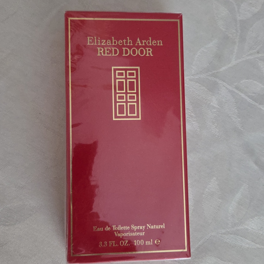 Red Door Purfume